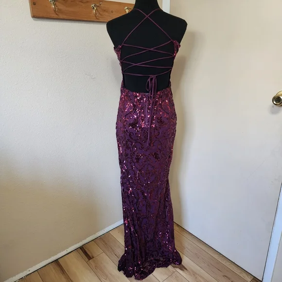Windsor Tasha Fuchsia Sequin Brocade Mermaid Lace Back Formal Dress - Picture 4 of 12